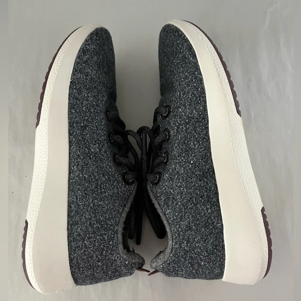 Allbirds Women's Wool Runners Charcoal Grey with White Sole Women’s Size 9